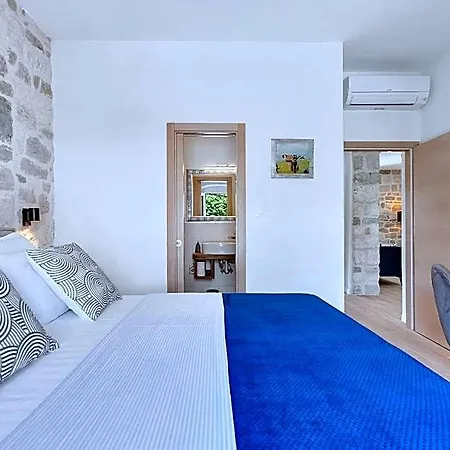 Marineta Apartment Makarska